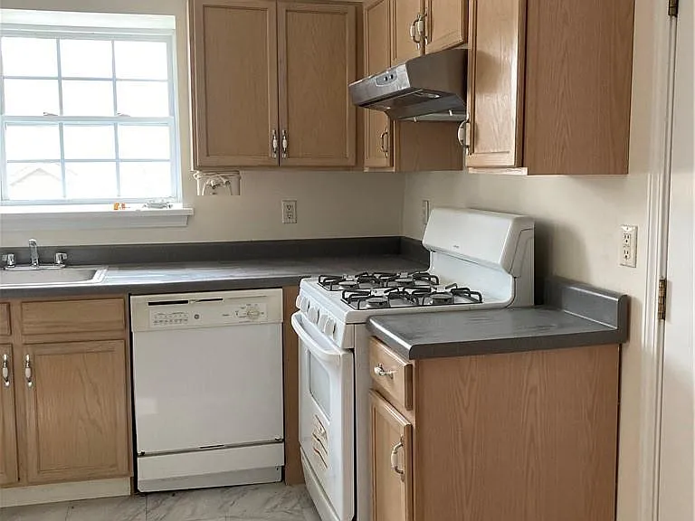 211 Mary Lou Ave #1 — Photo 5