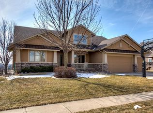 16304 Tanglewood Dr, Urbandale, IA 50323