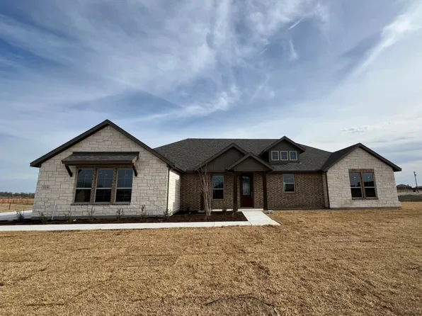 116 Pampas Ct, Decatur, TX 76234