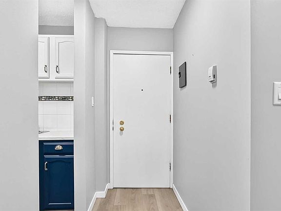5th image of 635 S 56th Ave SW #207