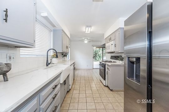 2nd image of 212 Rancho St