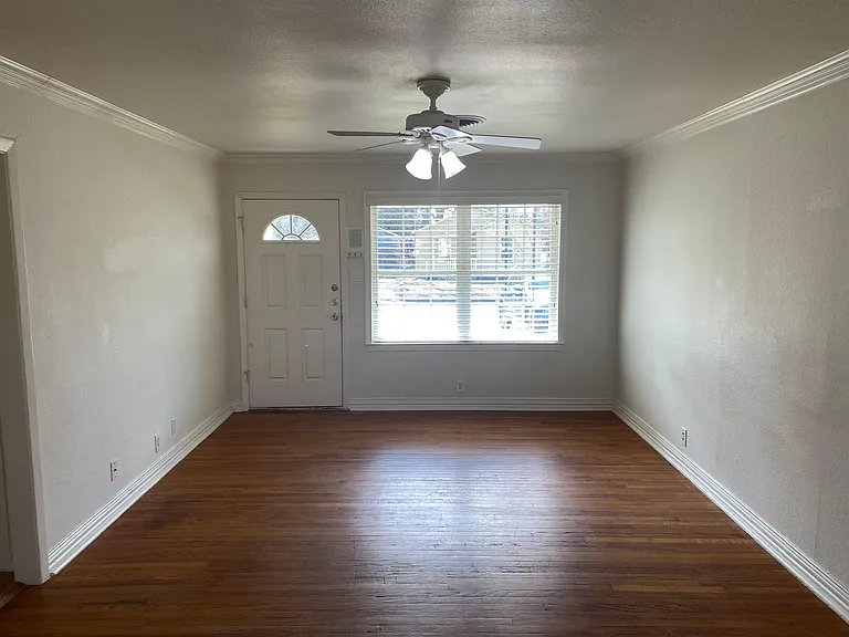 510 Panhandle St — Photo 3