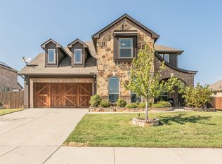 901 Copperleaf Dr, Midlothian, TX 76065