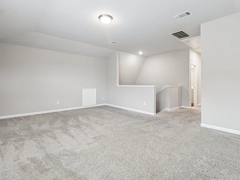 616 Sigourney Way — Photo 16