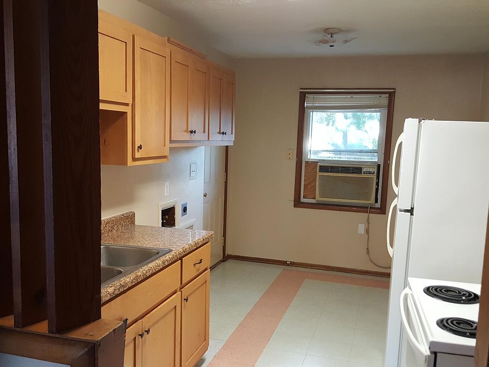 2nd image of 352 SE Avondale Ave #354