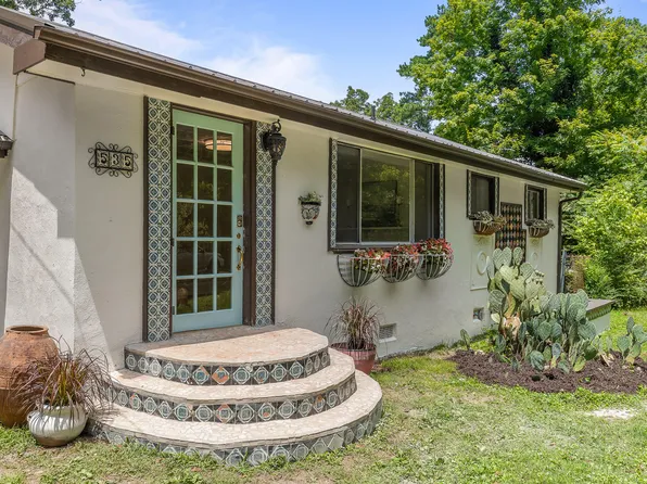 535 E Garden Farm Rd, Rossville, GA 30741