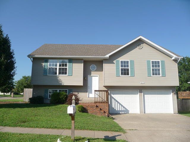 1st image of 3615 Balmoral Ct