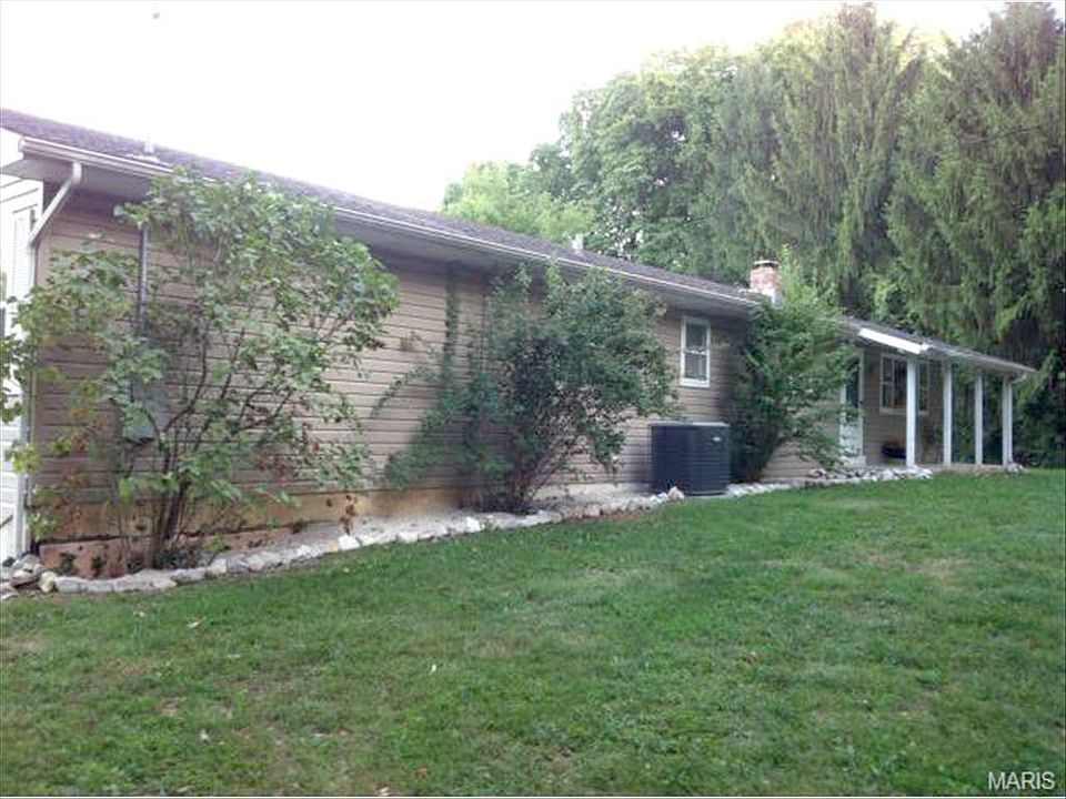 1st image of 10 Persimmon Ln