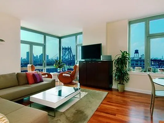 Rented by Corcoran | media 14