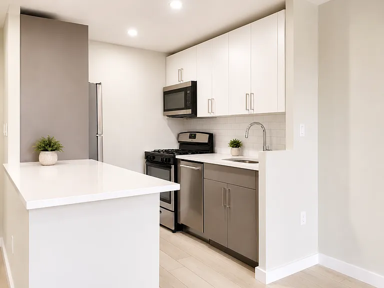 829 Greenwood Ave #6O — Photo 3