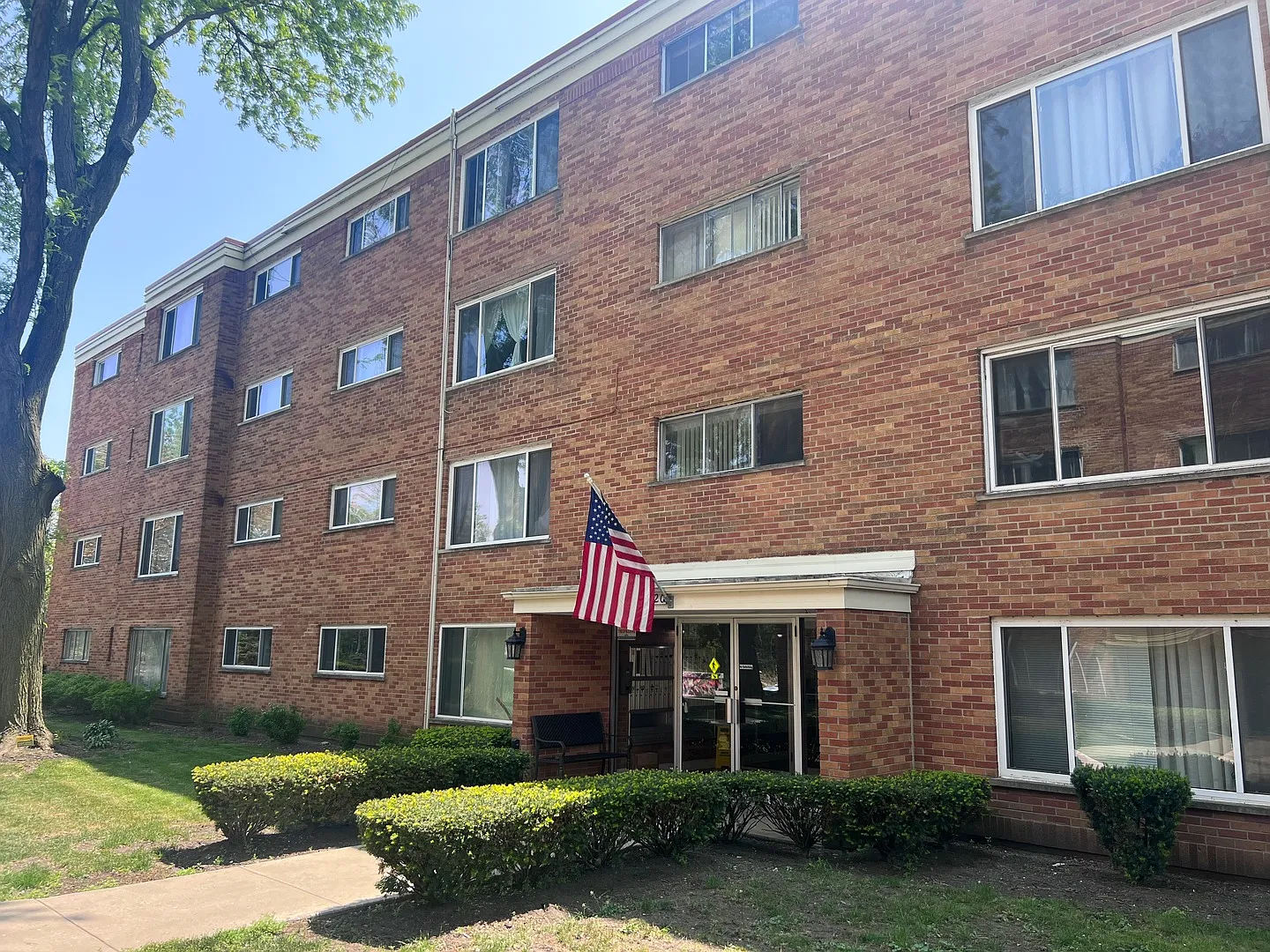 6220 N Ridge Ave APT S207 photo 1