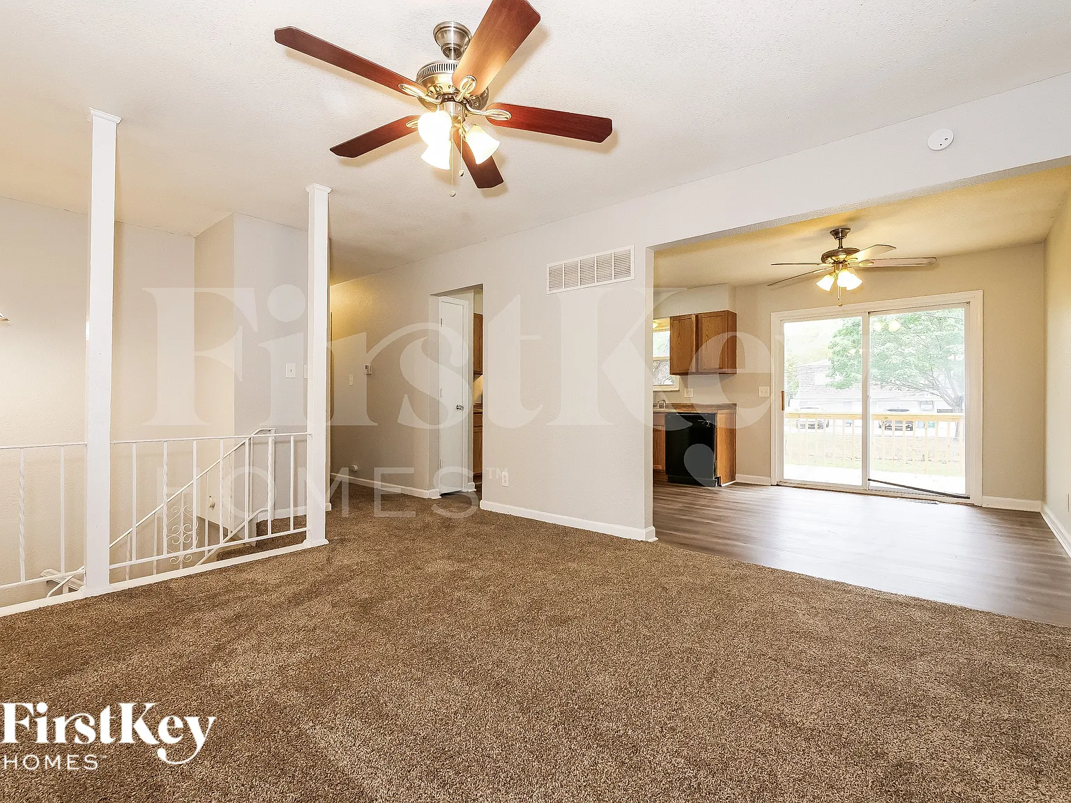 3 bed, 2.0 bath, 1008 sqft, $1,945 — Photo 4