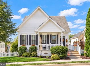 17430 Lethridge Cir, Round Hill, VA 20141