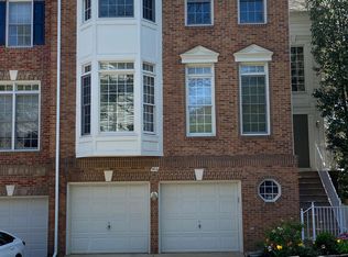 9532 Lagersfield Cir, Vienna, VA 22181