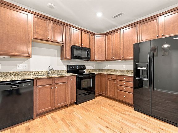 3rd image of 418 John Mahar Hwy Unit 108