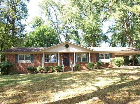 208 Barnes St, Union Point, GA 30669