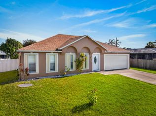 708 SE LANSDOWNE Avenue, Port St Lucie, FL 34983