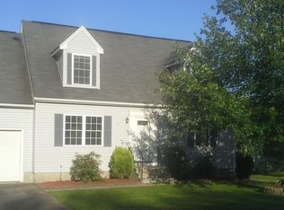 11 Pheasant Hill Dr, Enfield, CT 06082