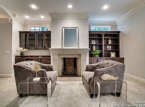 5th image of 126 Harrigan Ct #126
