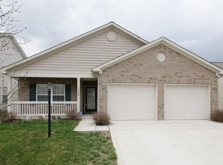 12386 Schoolhouse Rd, Fishers, IN 46037