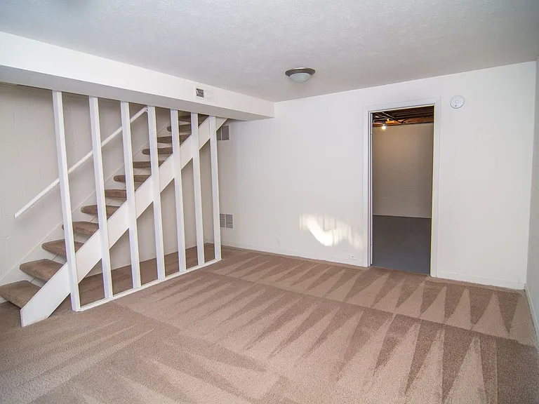 Whispering Pines Townhomes — Photo 18
