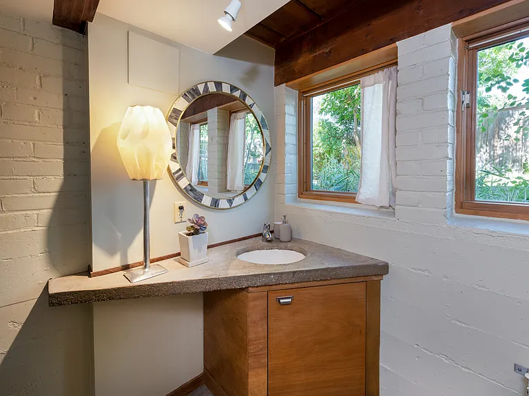 garden level bathroom with shower