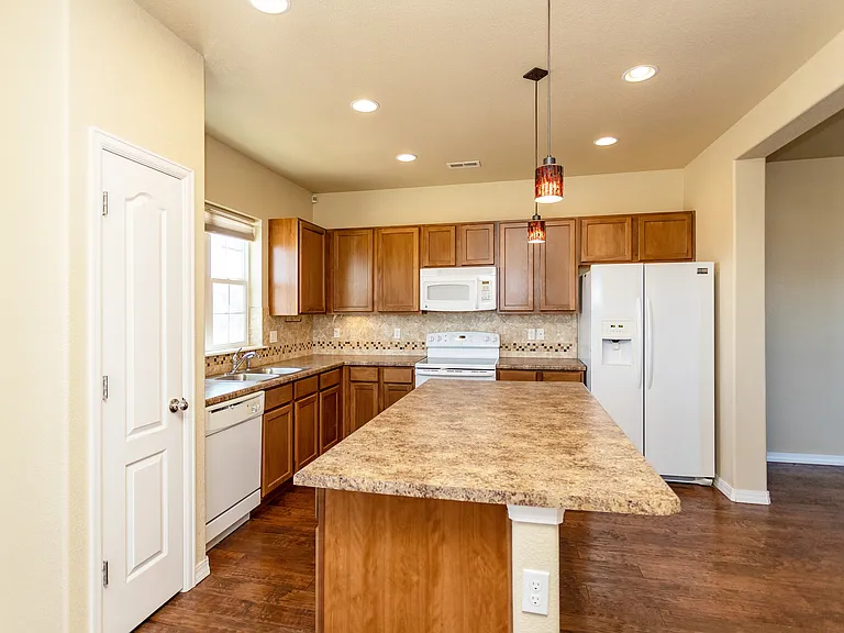 1839 Portland Gold Dr — Photo 12