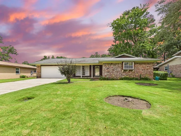 2455 Duncan Dr, Niceville, FL 32578