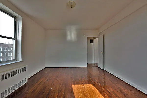 Rented by NYC Realty Brokers LLC | media 7