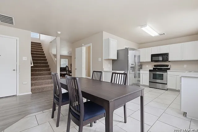 8002 River Valley — Photo 11