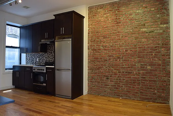 Rented by Superior Homes | media 19