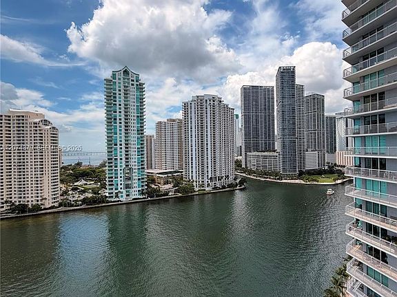 3rd image of 335 Biscayne Blvd APT 2003