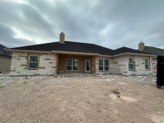 3rd image of 3721 Silver Spur Dr