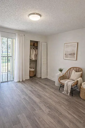 1120 Meadows Cir #1120 Photo 1
