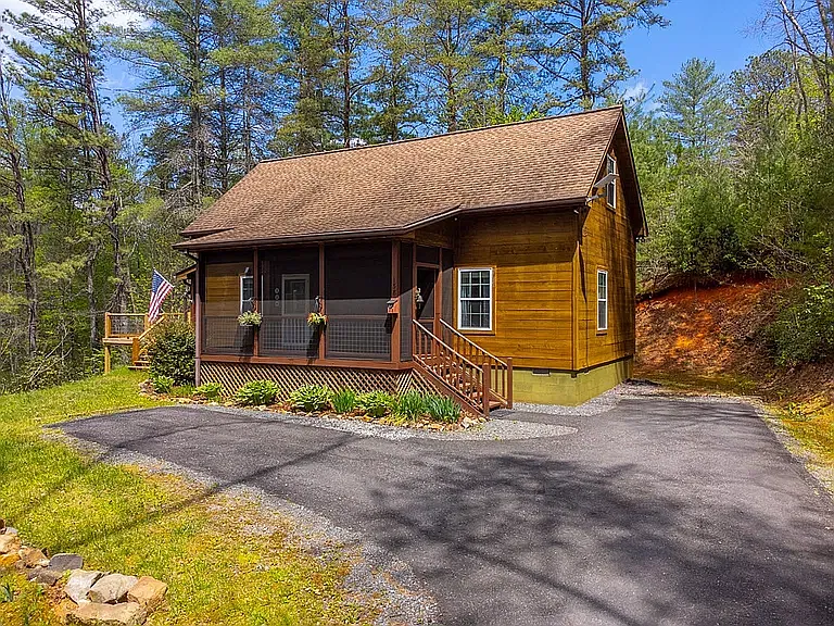 3 bed, 1653 sqft, $1,800 — Photo 1