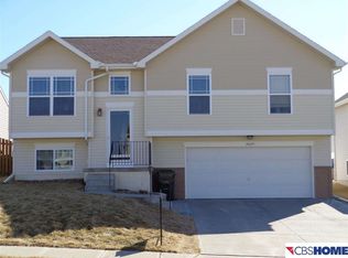 19629 X St, Omaha, NE 68135