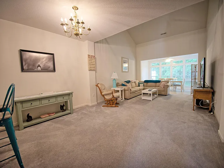 12 Beach Plum Dr — Photo 16