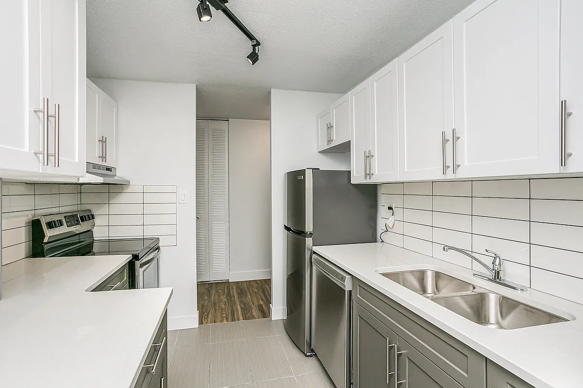 Oliver Place — Photo 3
