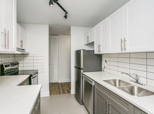 Oliver Place, Edmonton, AB T5K 1X4