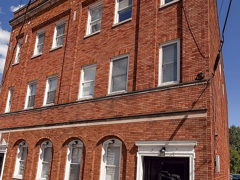 296 Wyoming Ave #2A — Photo 2
