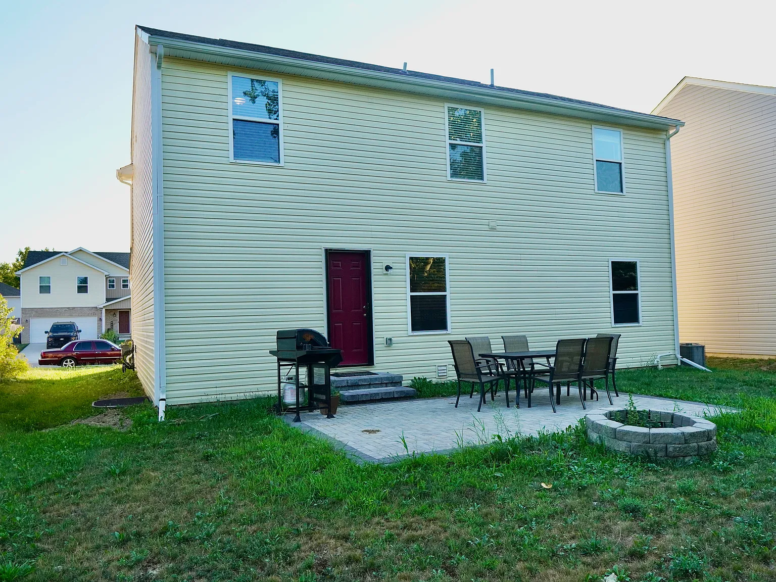 4 bed, 1864 sqft, $2,895 — Photo 2