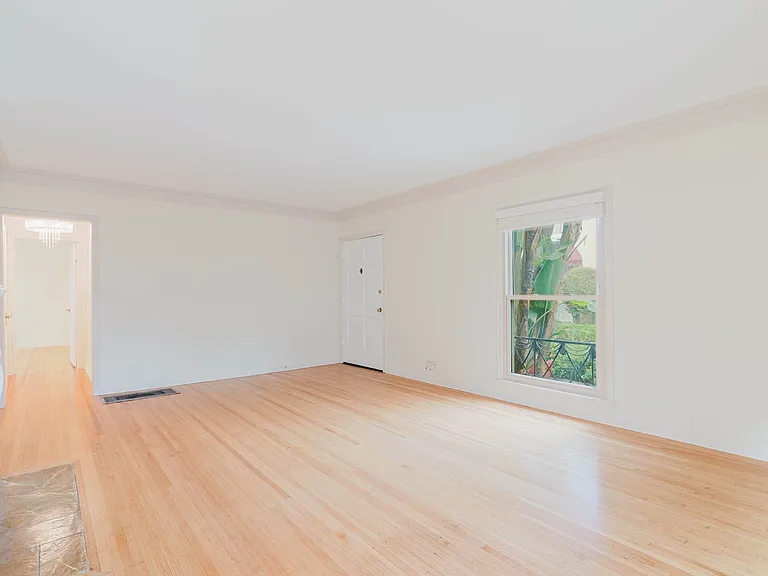 5962 San Vicente Blvd #4 — Photo 12