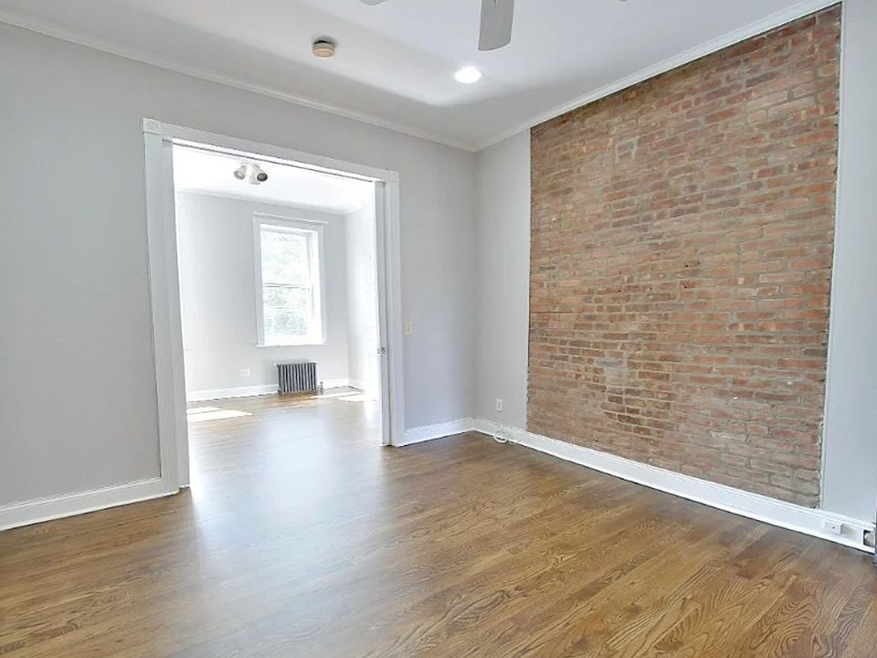 1st image of 52 Barrow St APT 5B