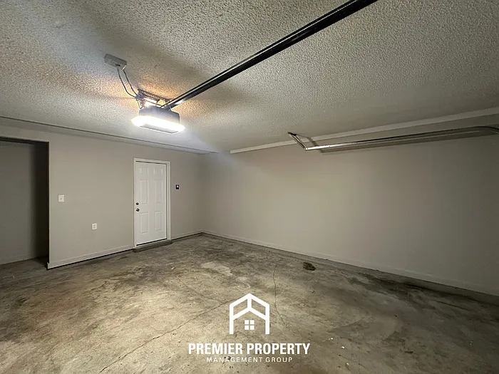 993 Nolan Ln — Photo 21
