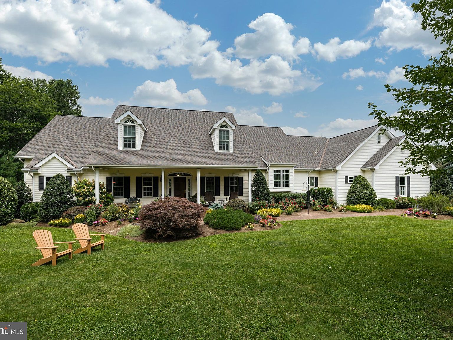 553 Saint Matthews Rd, Chester Springs, PA 19425 | Zillow