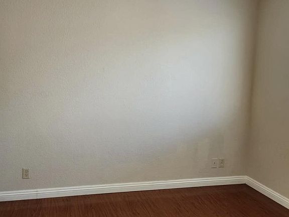 5th image of 28149 Stillwater Dr