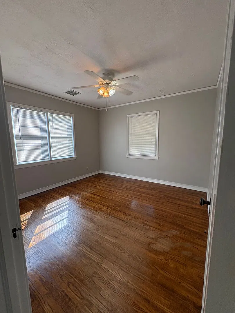 Home for Rent — Photo 3