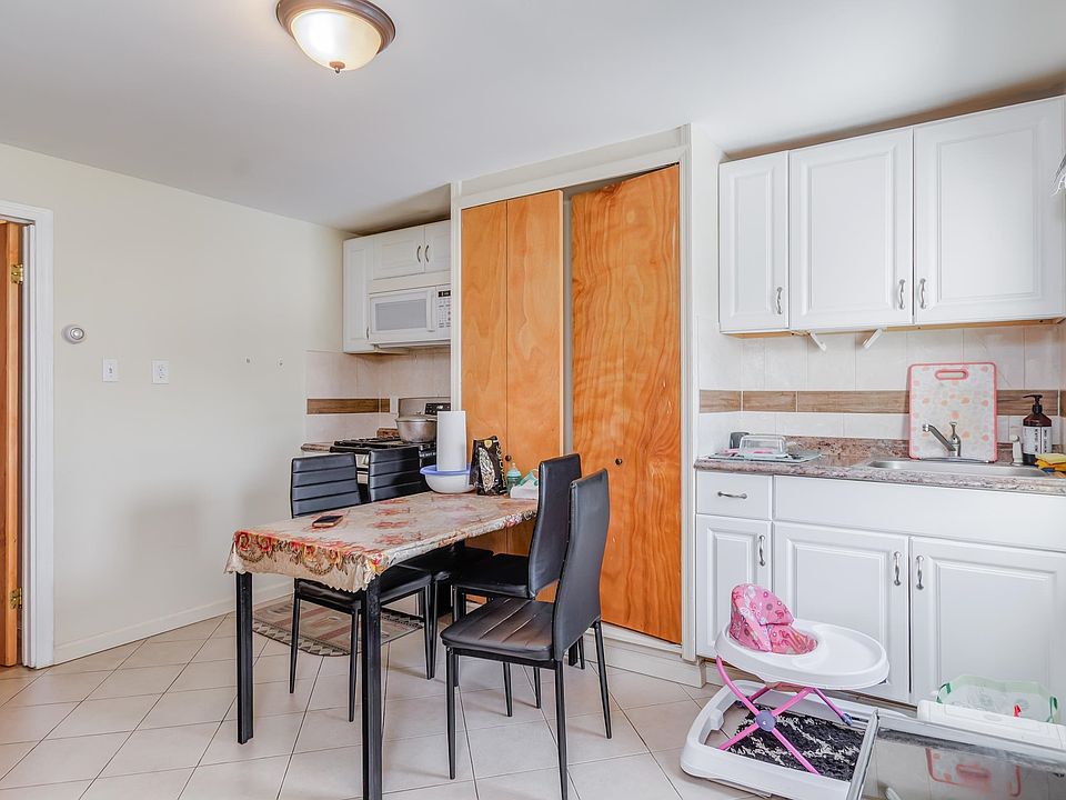 1st image of 77 Wallis Ave #2