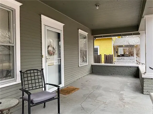 3 bed, 1454 sqft, $2,100 — Photo 2
