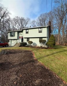 32 Cambio Ct, Cranston, RI, 02921